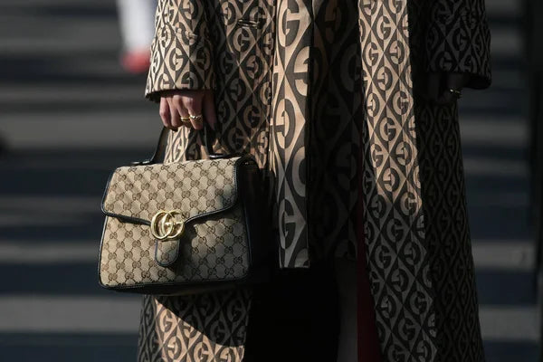 Gucci-style GG Marmont matelassé shoulder bag in blush pink